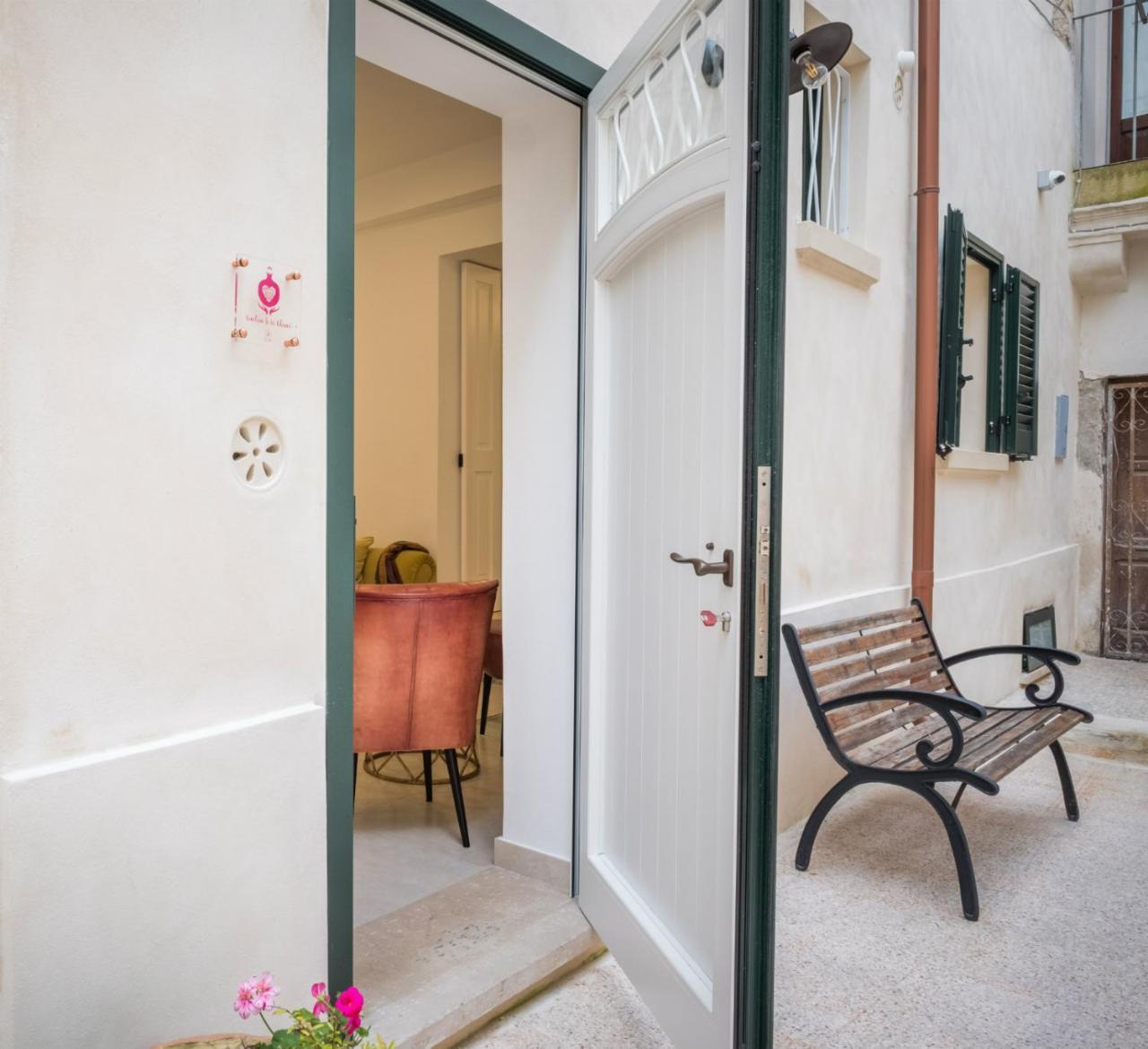 Amate Suite Lecce Exterior photo